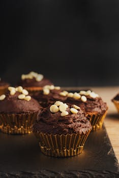 pexels-business-people-discussing