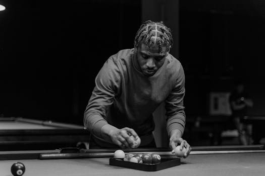 pexels_broker_office