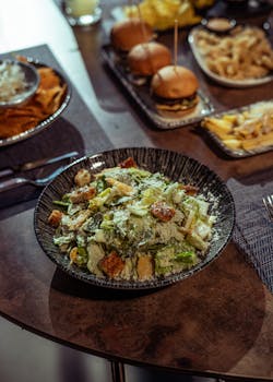 {student_with_financial_planner}