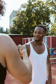 casual_gamers_playing_on_computer